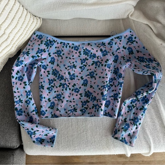 Zara Blue and White Off-the-Shoulder Sweater - Picture 3 of 6